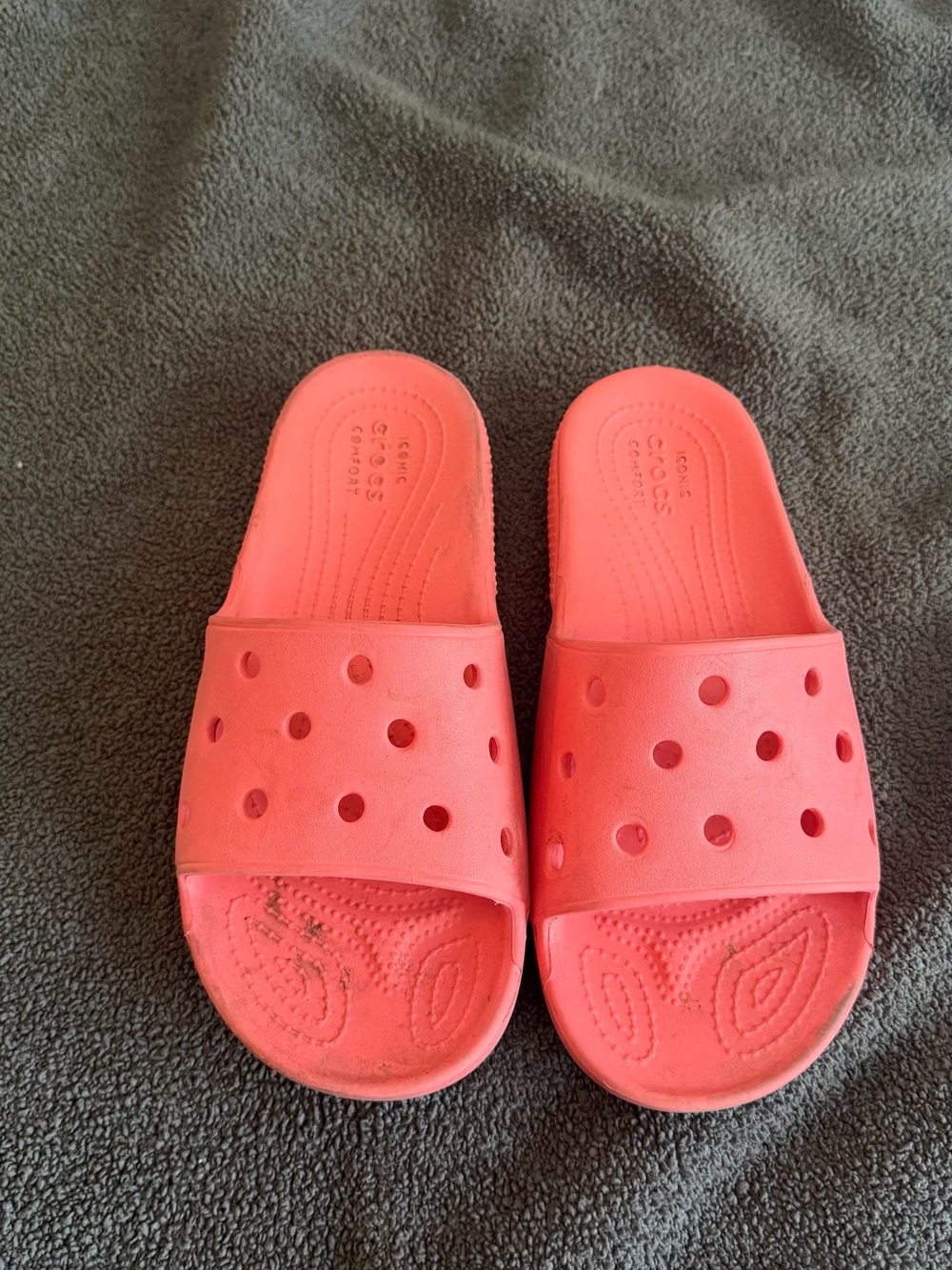 Well Worn CROCS Women’s Coral Slide Sandals